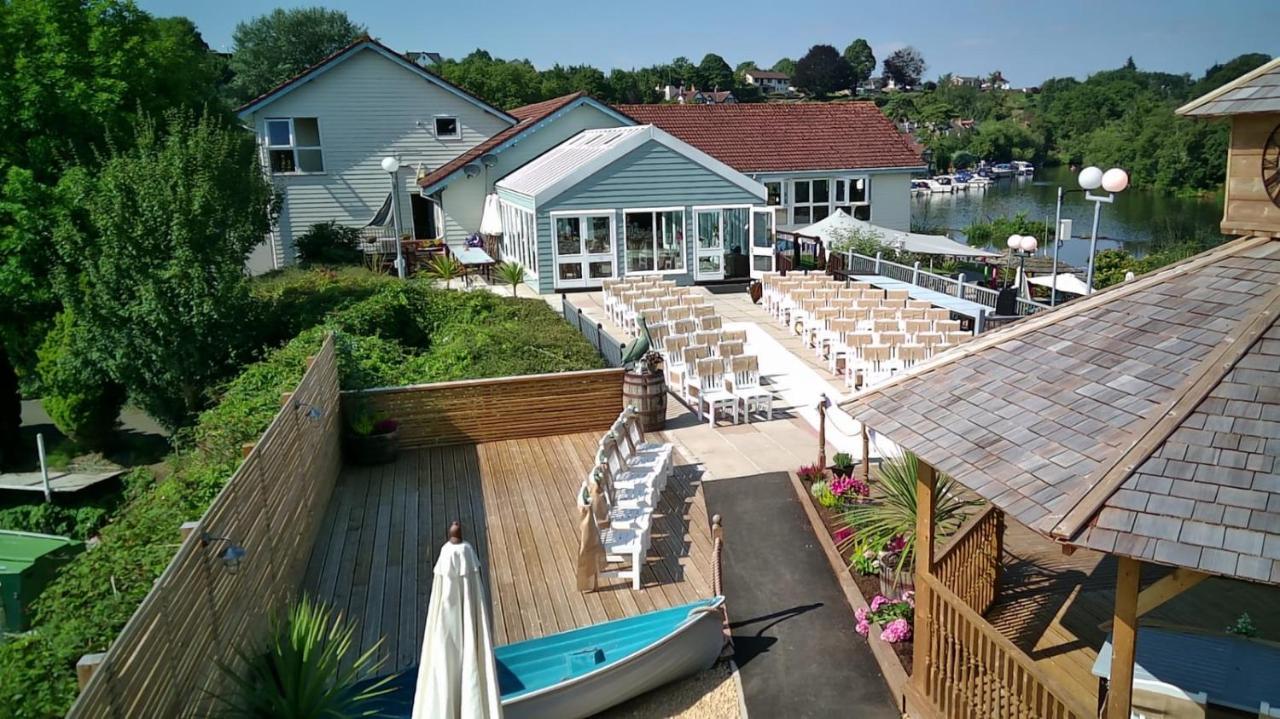 The Riverside Inn Saltford Экстерьер фото