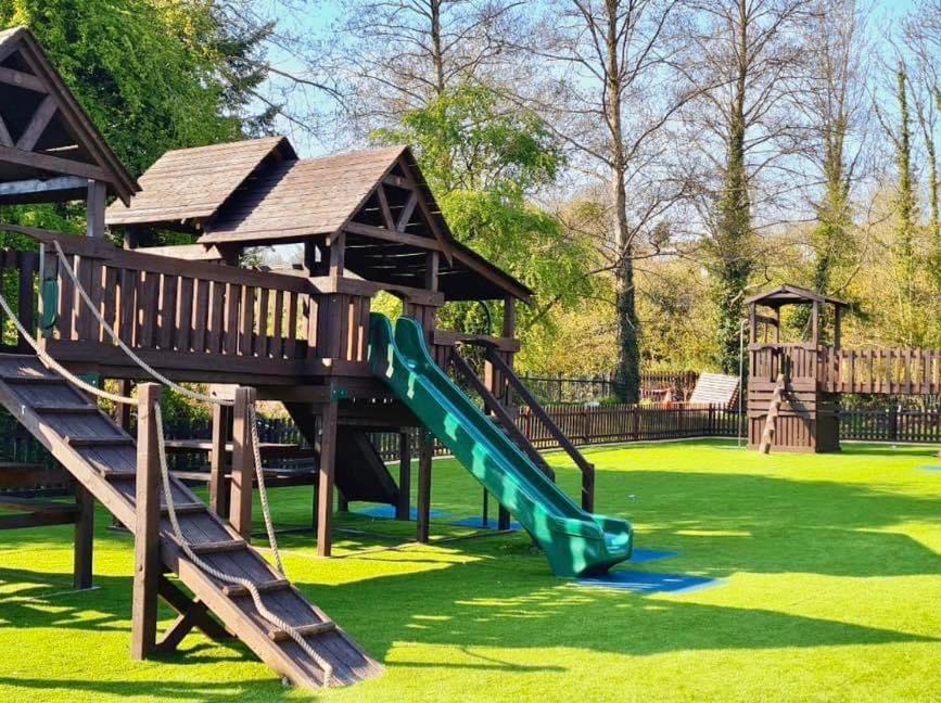 The Riverside Inn Saltford Экстерьер фото